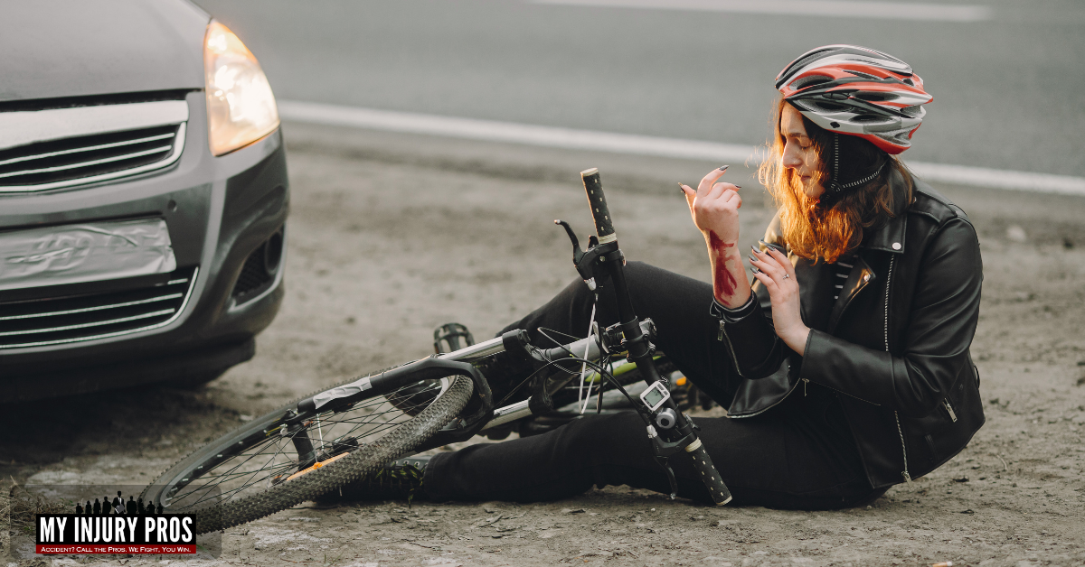 Me Chocaron en un Accidente de Auto, ¿Qué Debo Hacer?