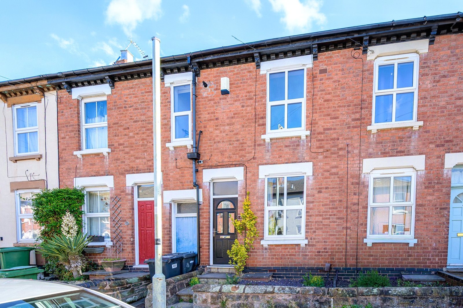 46 Larches Lane, Chapel Ash, Wolverhampton, West Midlands, WV3 9PX - Sold by DB Roberts Estate Agents Wolverhampton