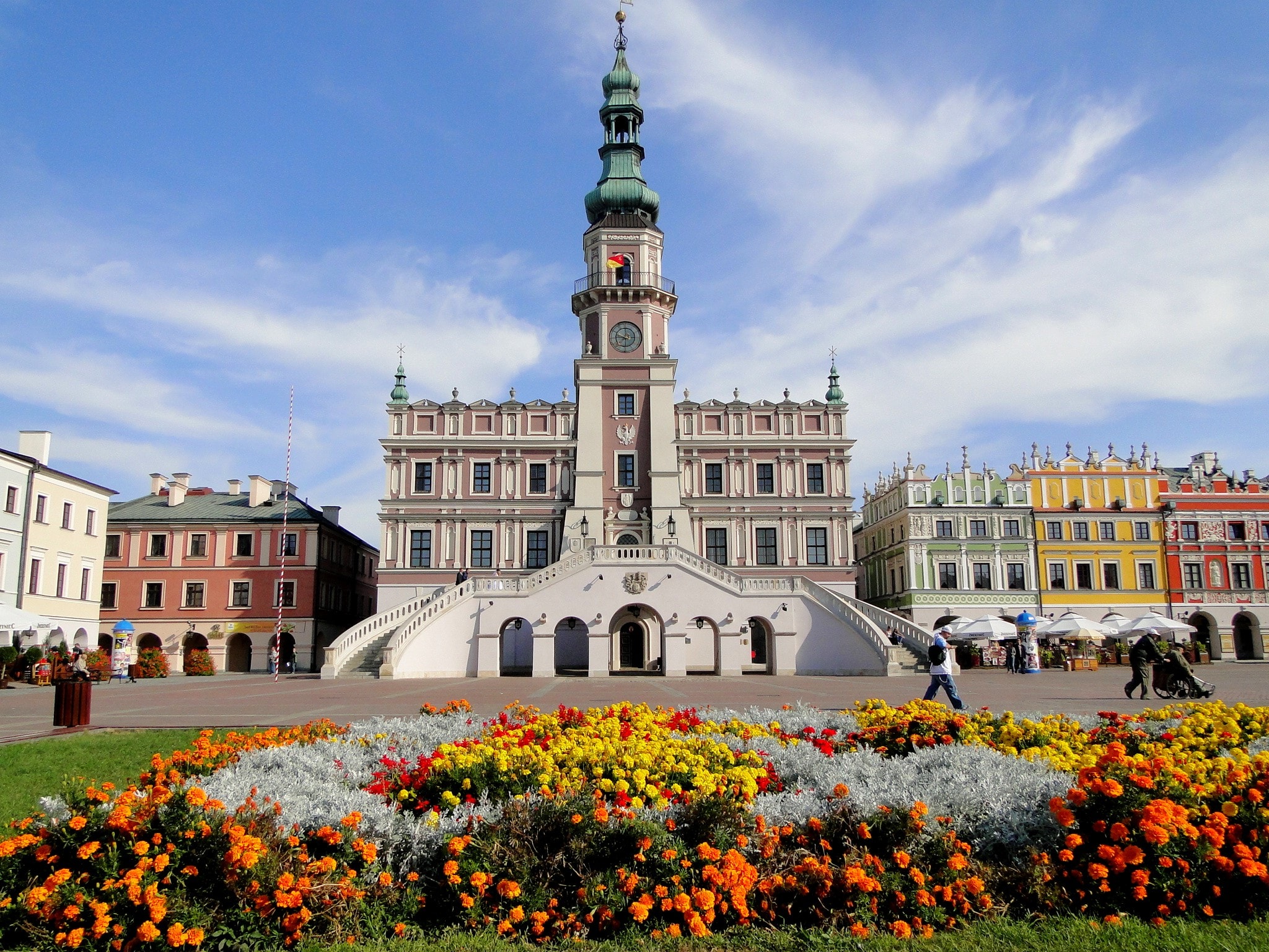 Ratusz w Zamościu (źródło: https://commons.wikimedia.org/wiki/File:Zamo%C5%9B%C4%87._Ratusz..jpg)