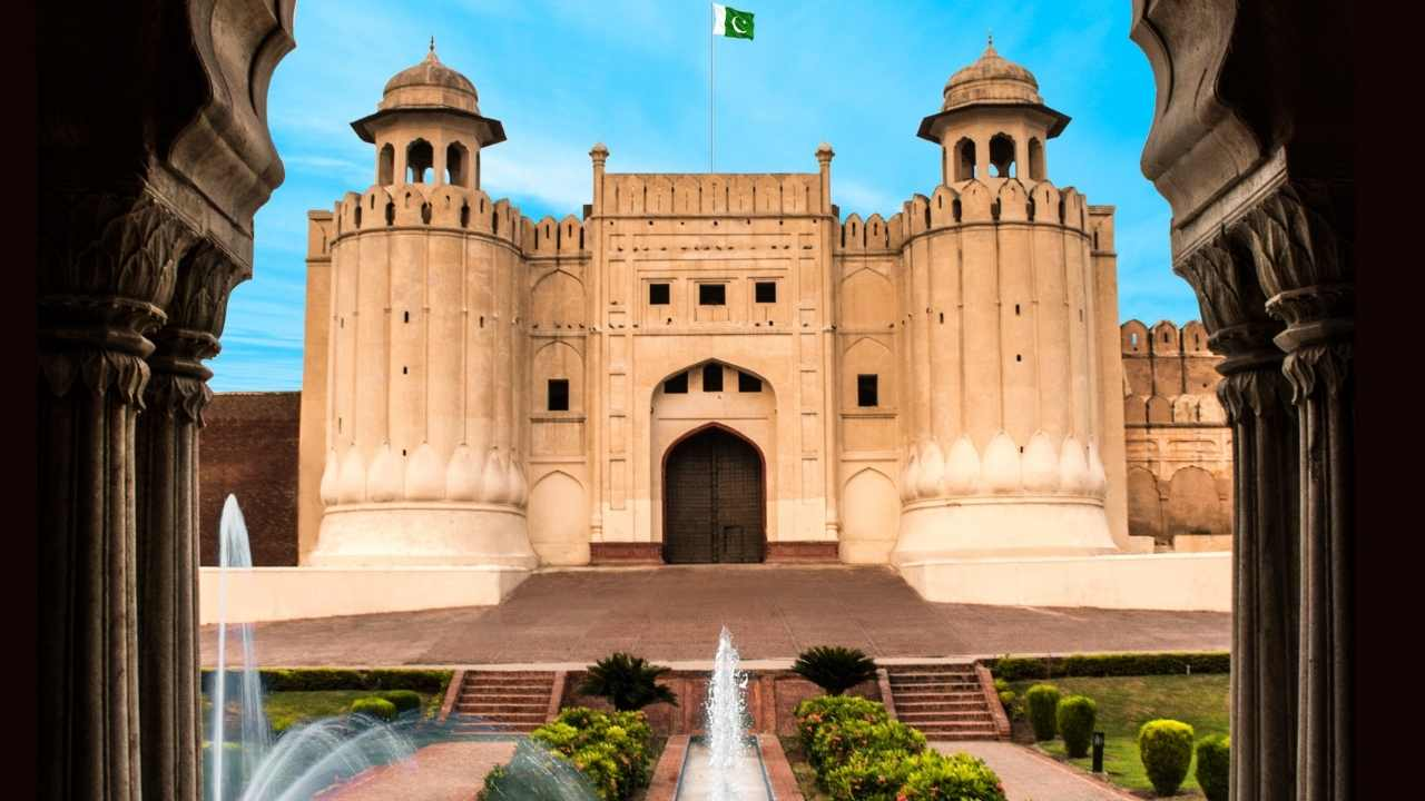 lahore fort, walled city of lahore, grand 