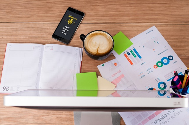 Who can benefit from Uizard?