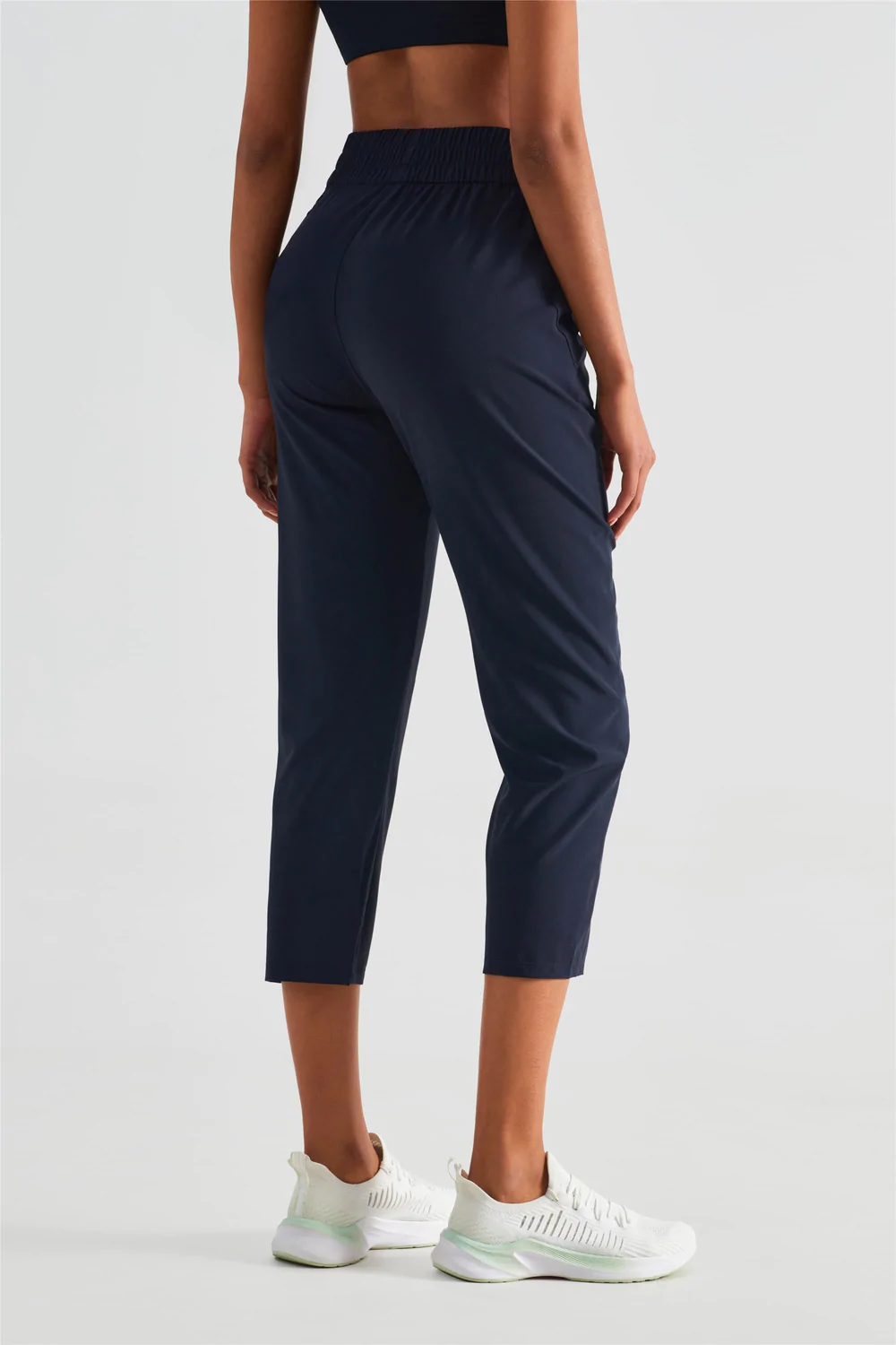 5 Must-Have Features Of Sweatpants For Women – Gymwearmovement