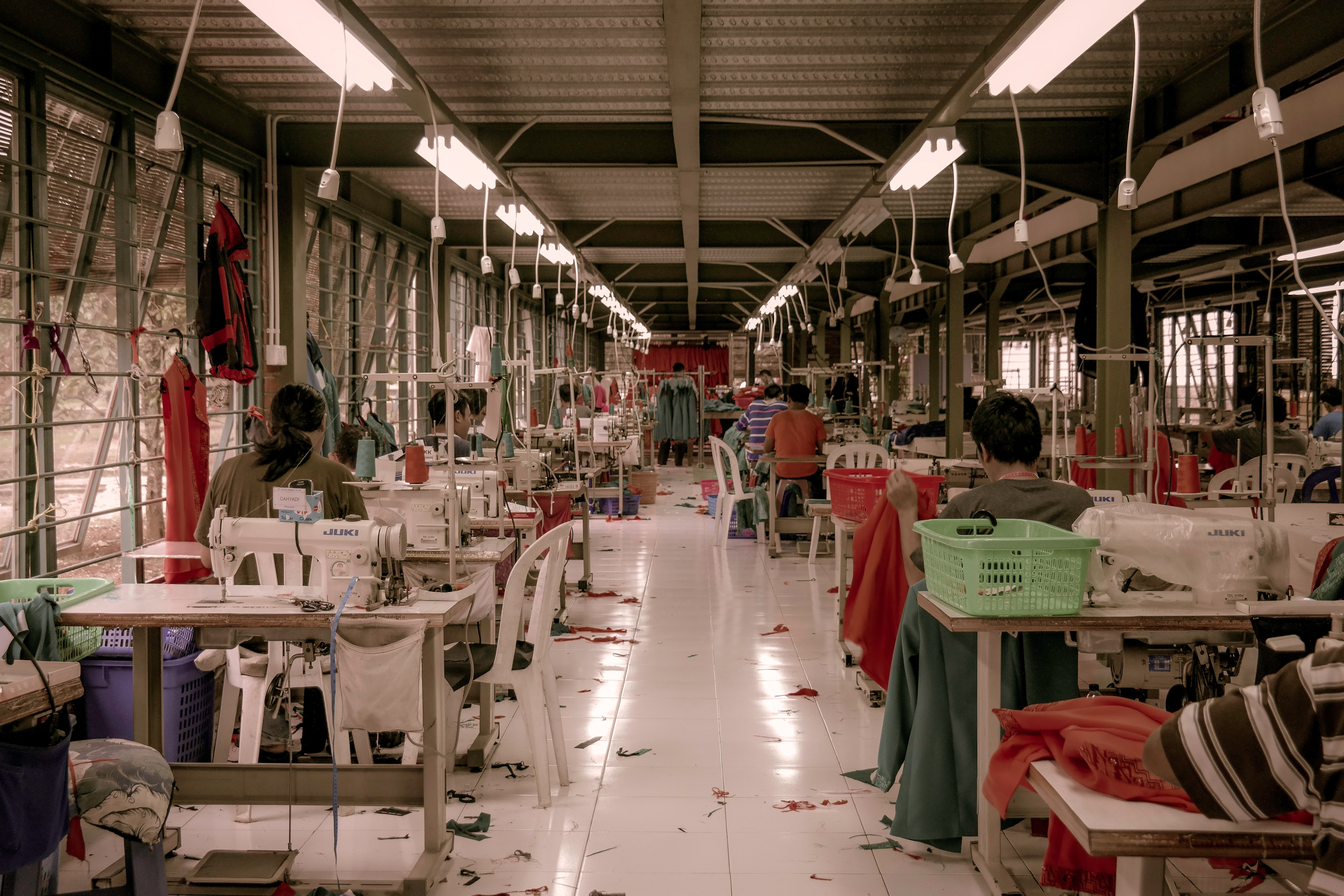 Fast fashion production