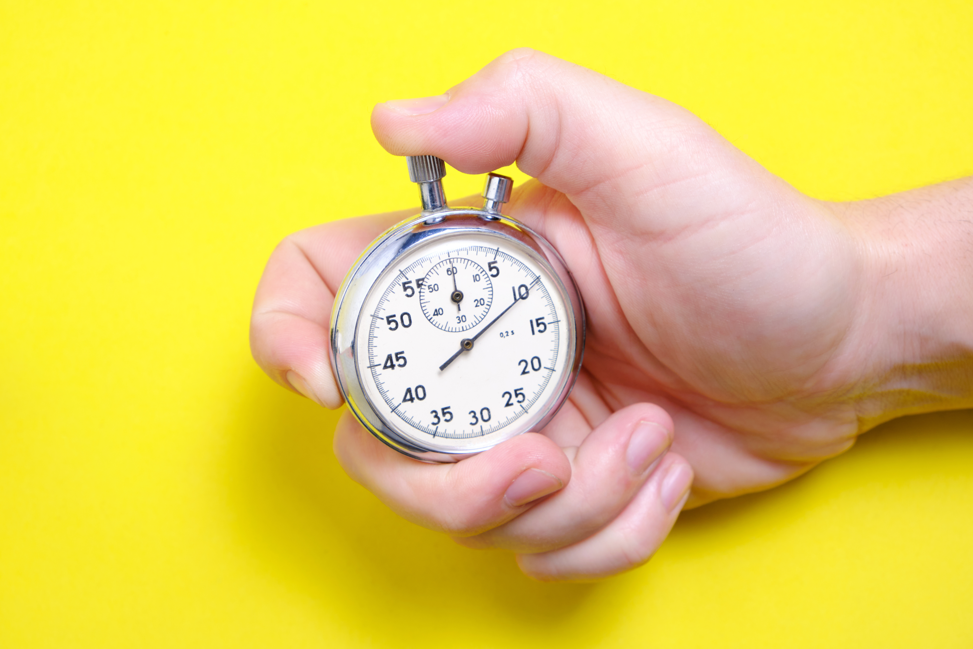 Photo by: AdobeStock/A timer is a great help in keeping yourself efficient when cleaning. 