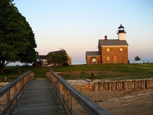 Norwalk, Connecticut, is close and home to Sheffield Island lighthouse, a world class aquarium in the Maritime Aquarium, and Stepping Stones Museum