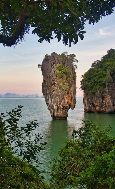 khao phing kan, james bond island, rock needle