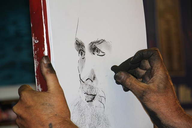 charcoal drawing, charcoal pencil, portrait