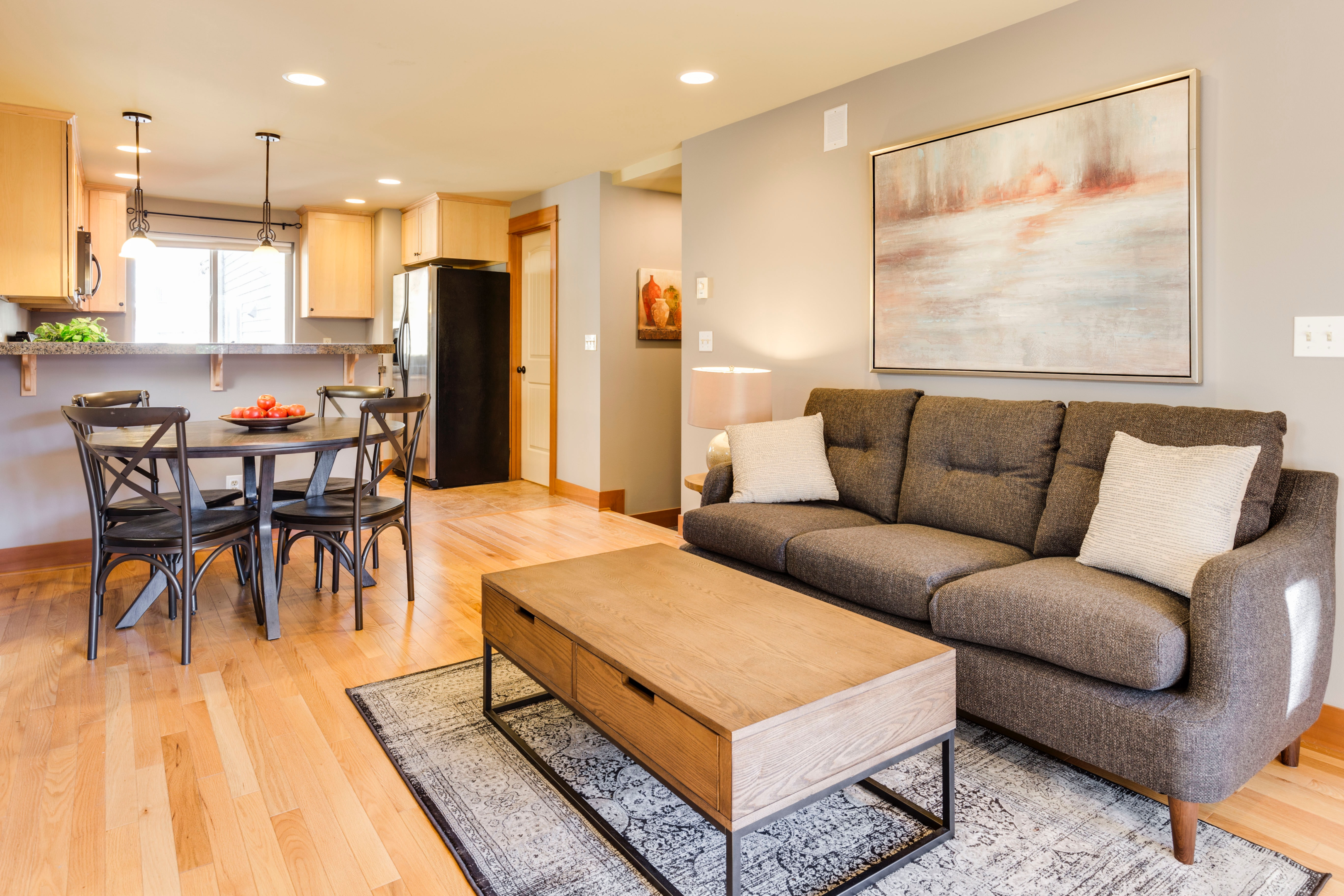 A stunning, tidy modern living room