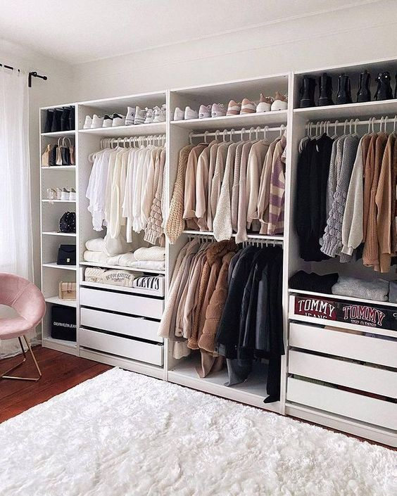 Dressing dans la chambre