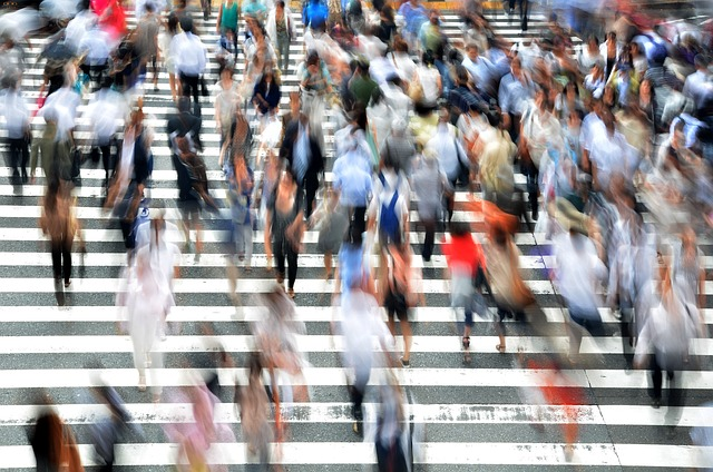 pedestrians, people, busy, population growth, Kansas City, Missouri, renters, downtown, population increase