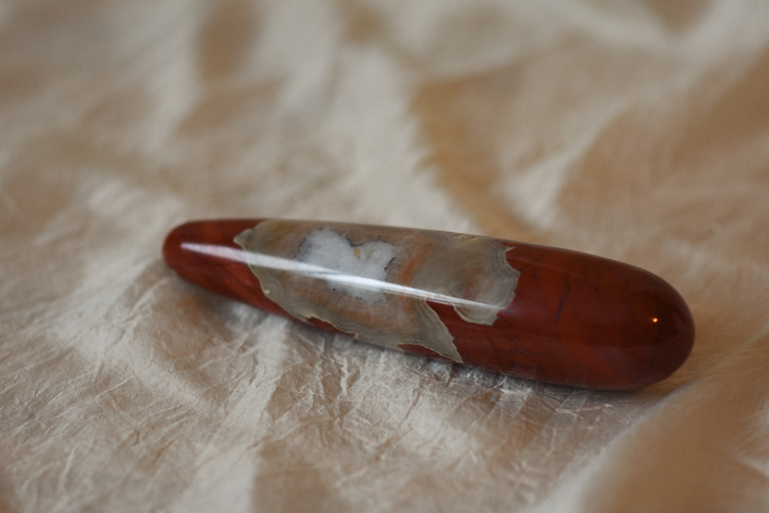 Red Jasper for underactive solar plexus chakra