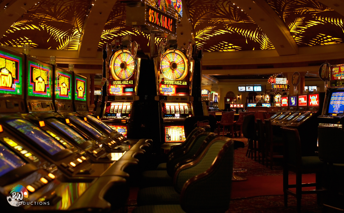 Decorations - Vegas night themed party idea