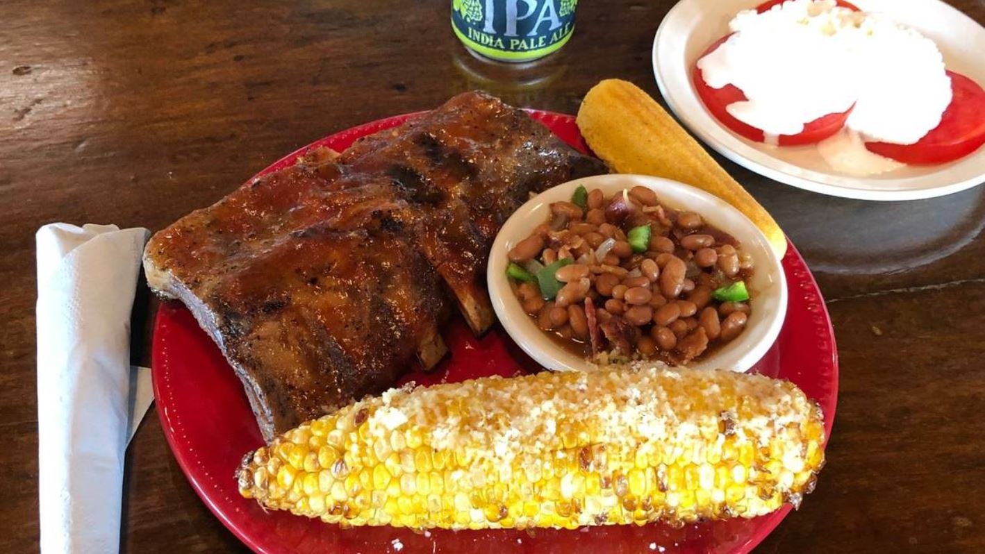 Image of a meal from a hotel close to distillery district Lexington, KY