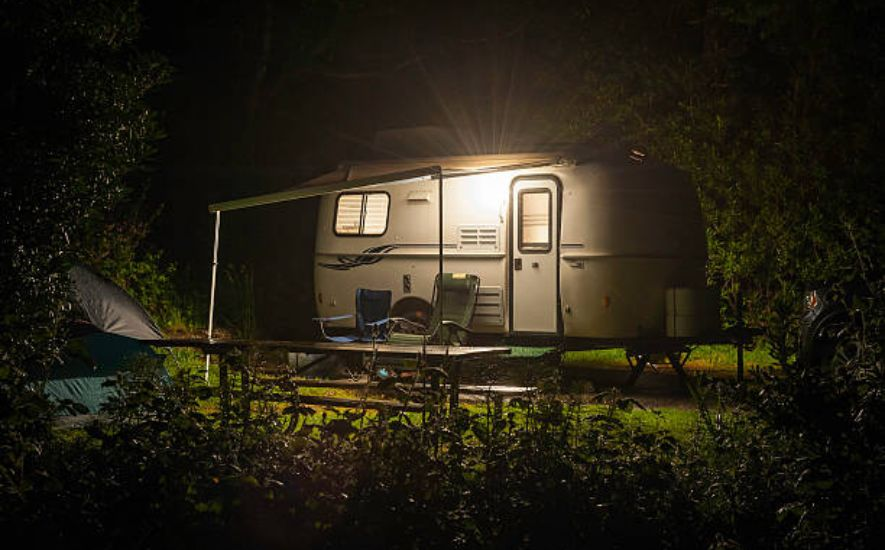 How to Choose the Best Camping Light for Your Needs