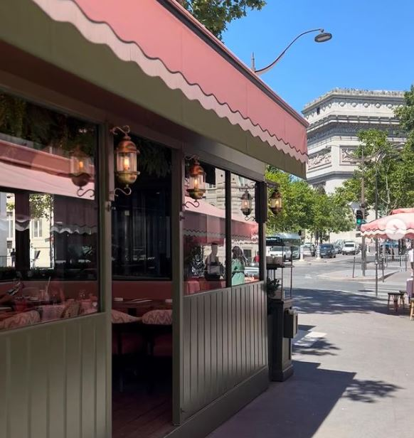 paris restaurants with view of eiffel tower