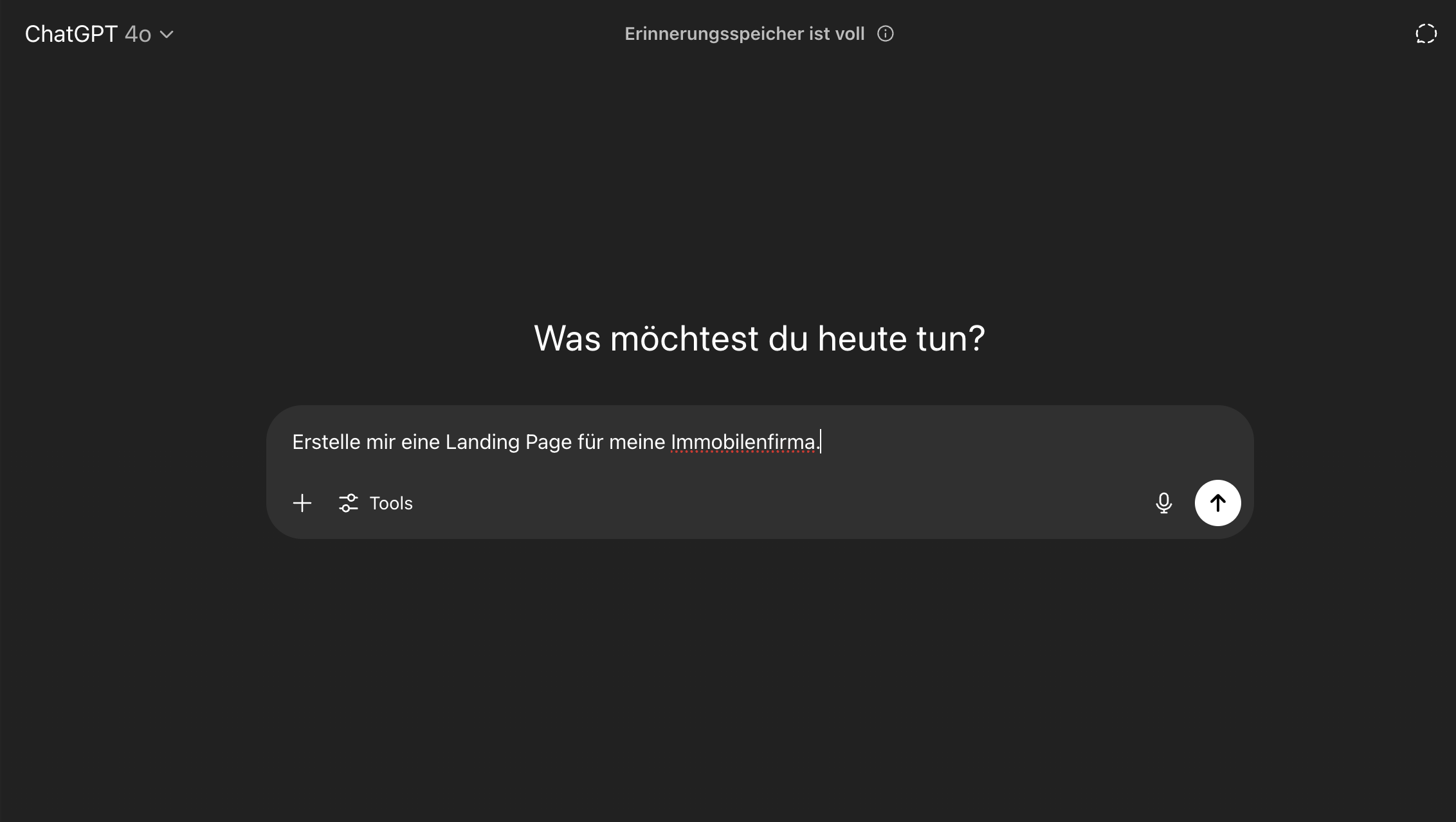 Bild eines ChatGPT-Interfaces mit dem Prompt "Erstelle mit eine Landing Page für meine Immobilienfirma"