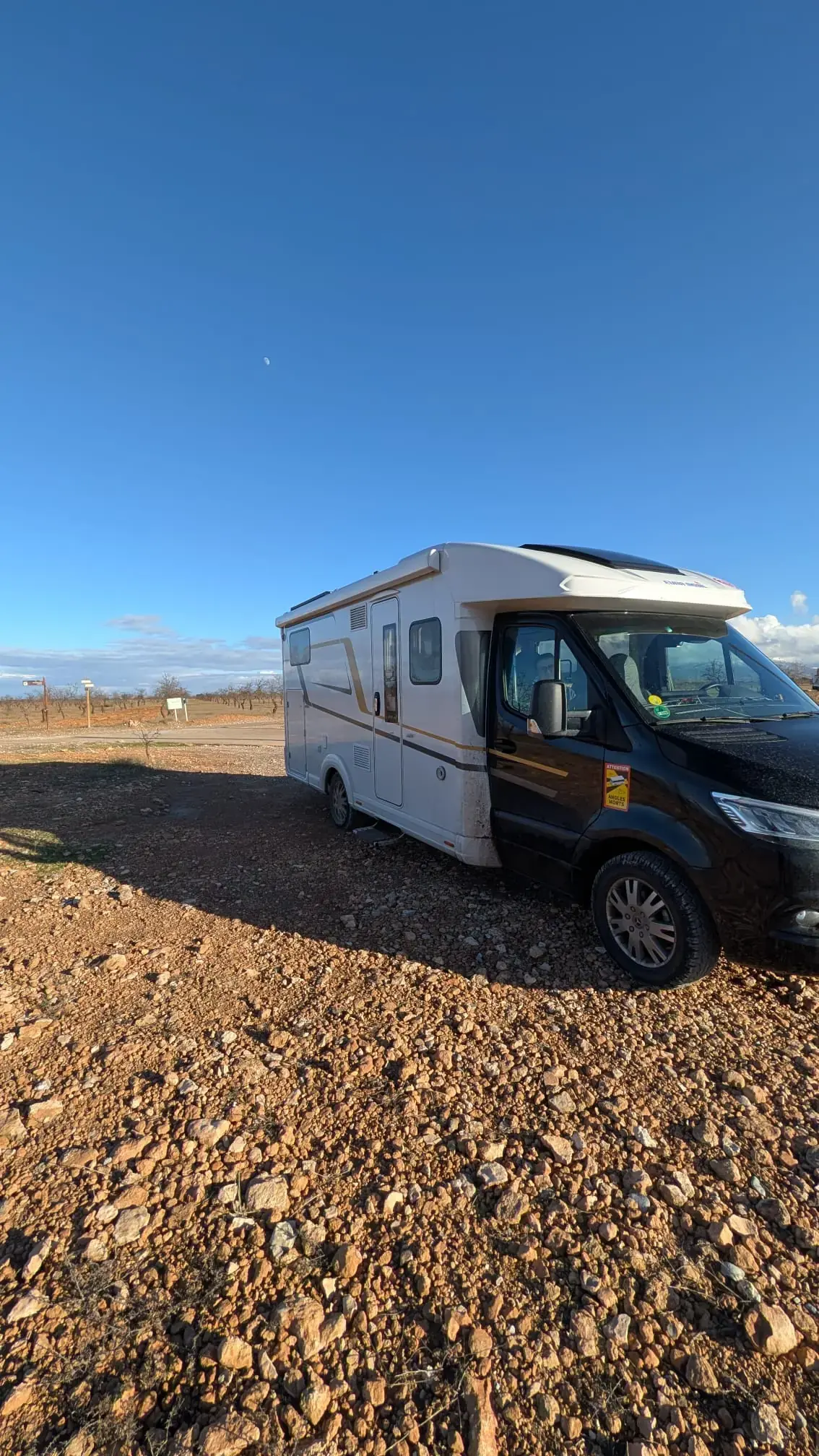 Anreise mit dem Wohnmobil durch Spanien mit Fokus auf mobiles Internet und SIM-Karten