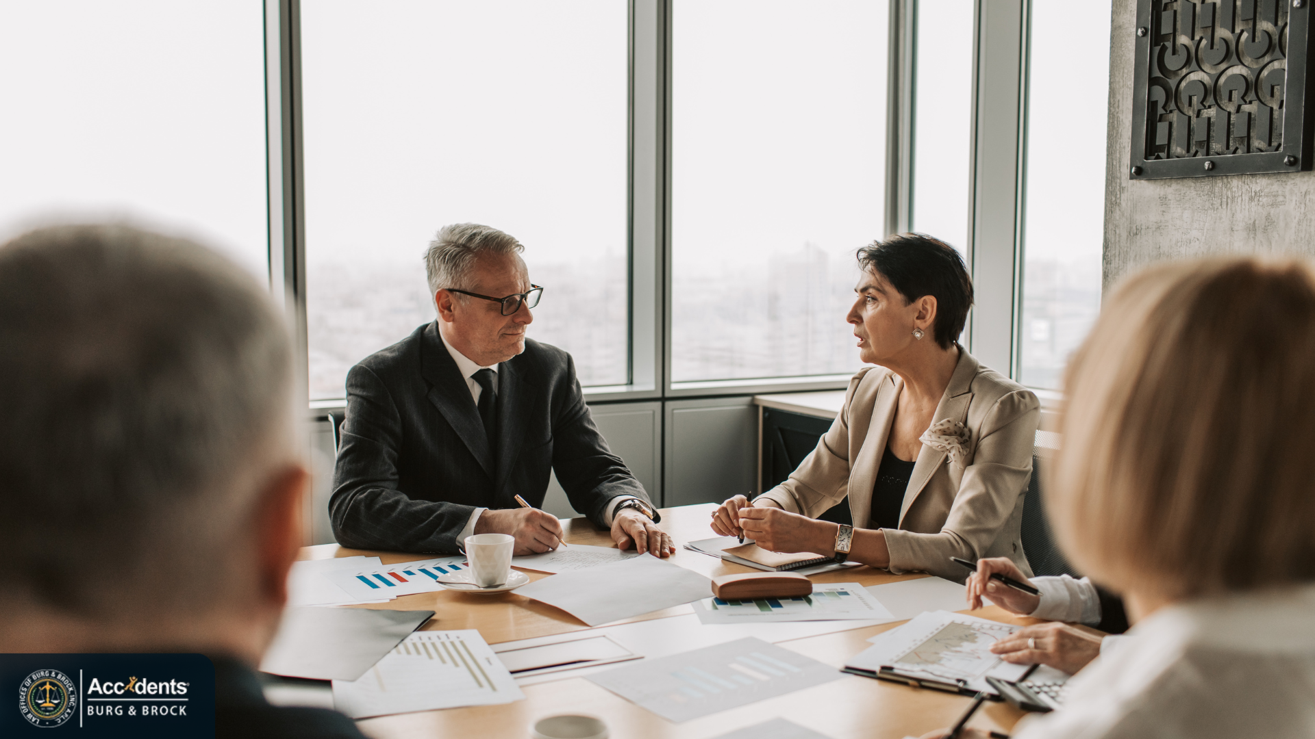 the Benefits of Hiring a Truck Accident Lawyer