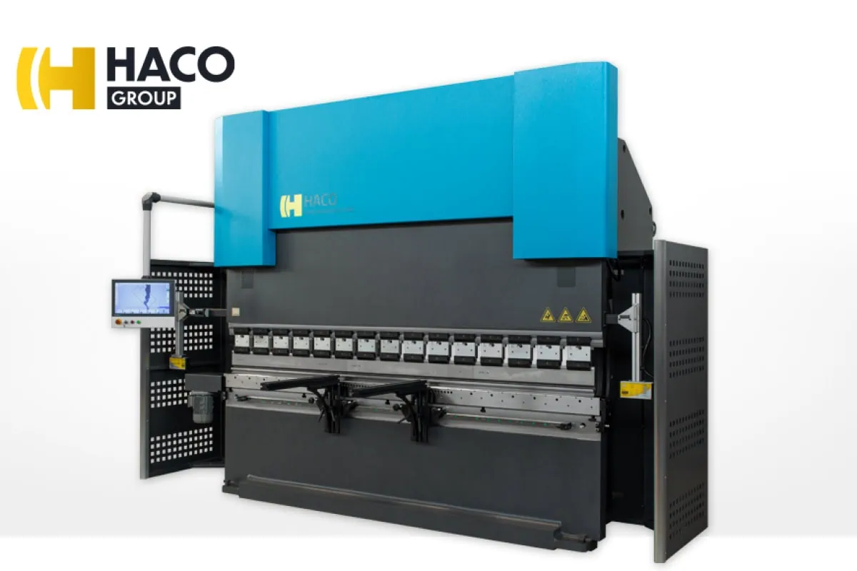 CNC-gesteuerte Abkantpresse HACO SYNCHROMASTER 30150 mit 2D Steuerung