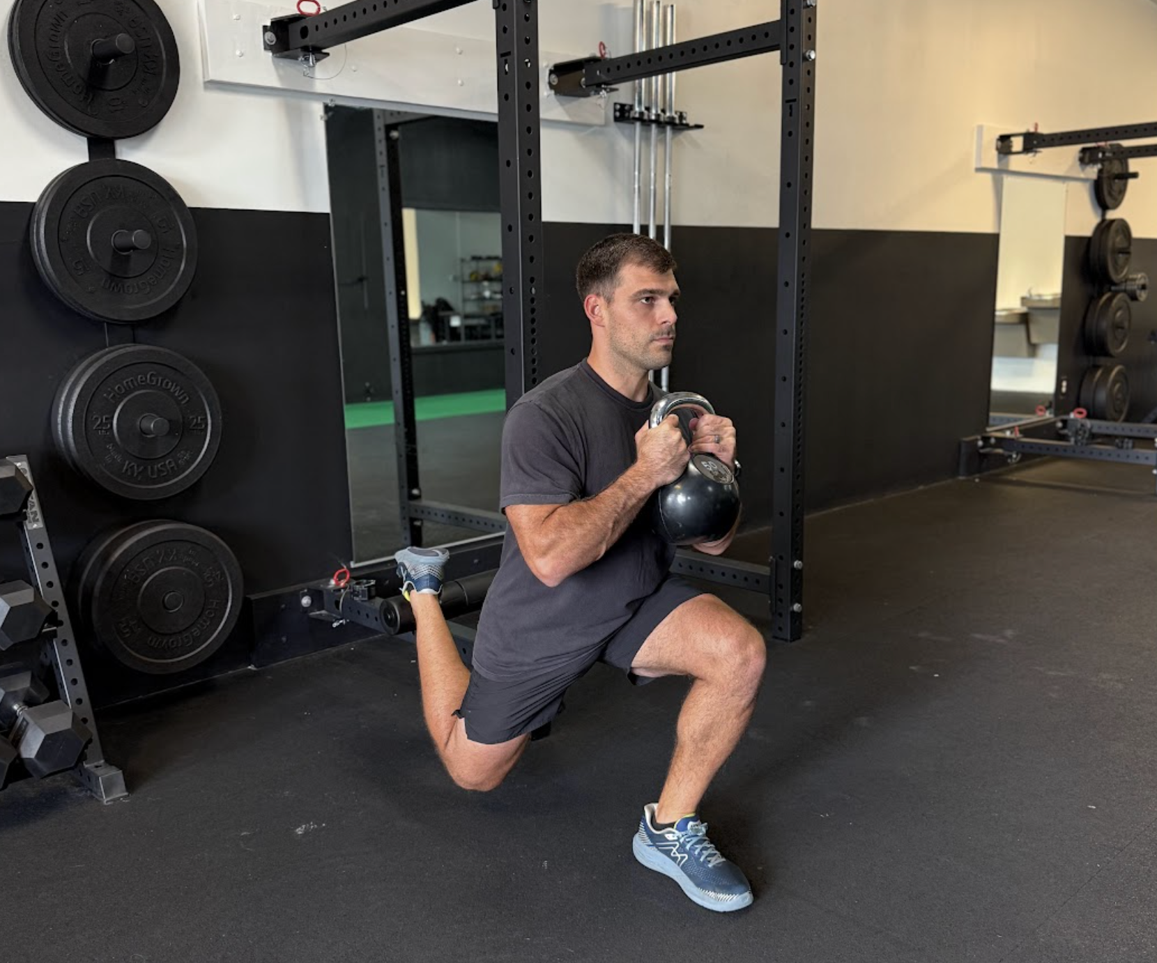 Runners will appreciate every roll on the NordBar. It attaches easily, it's suitable for most power racks, and it has the right length to support your runner strength workouts.