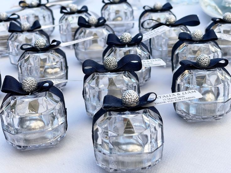 Electropated diamond elegant wedding box favors. Pinterest @DemDesignStore