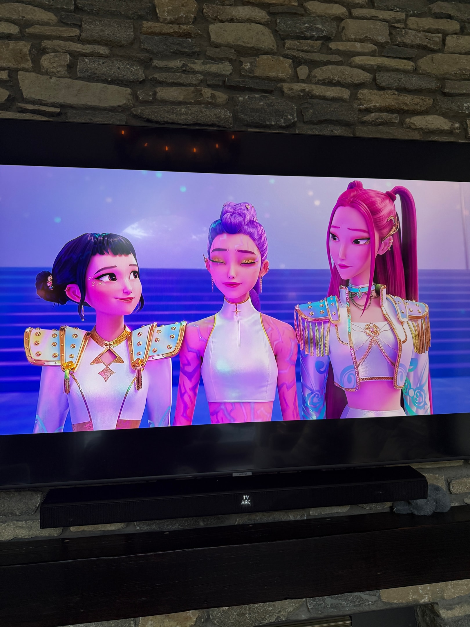 KPop Demon Hunters, demon hunters, buy costumes easily online on Amazon and other places. Kpop Demon Hunters - Allow plenty of time for them to arrive at your home