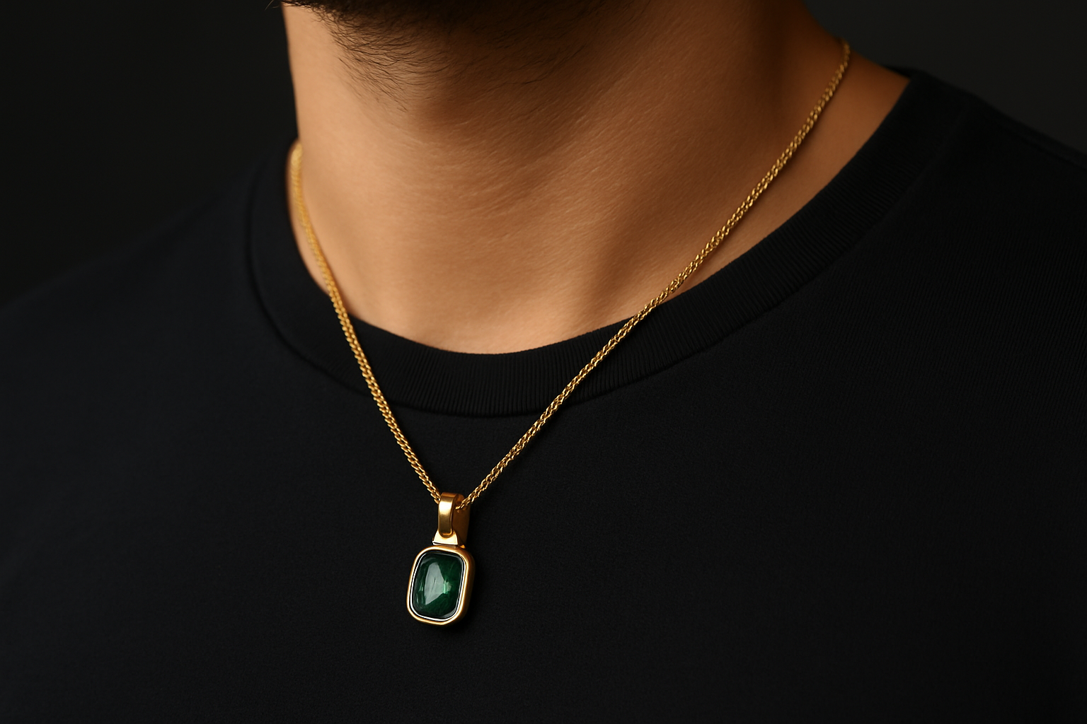 Grandinėlė su pakabuku ir brangakmeniu pagal zodiaką