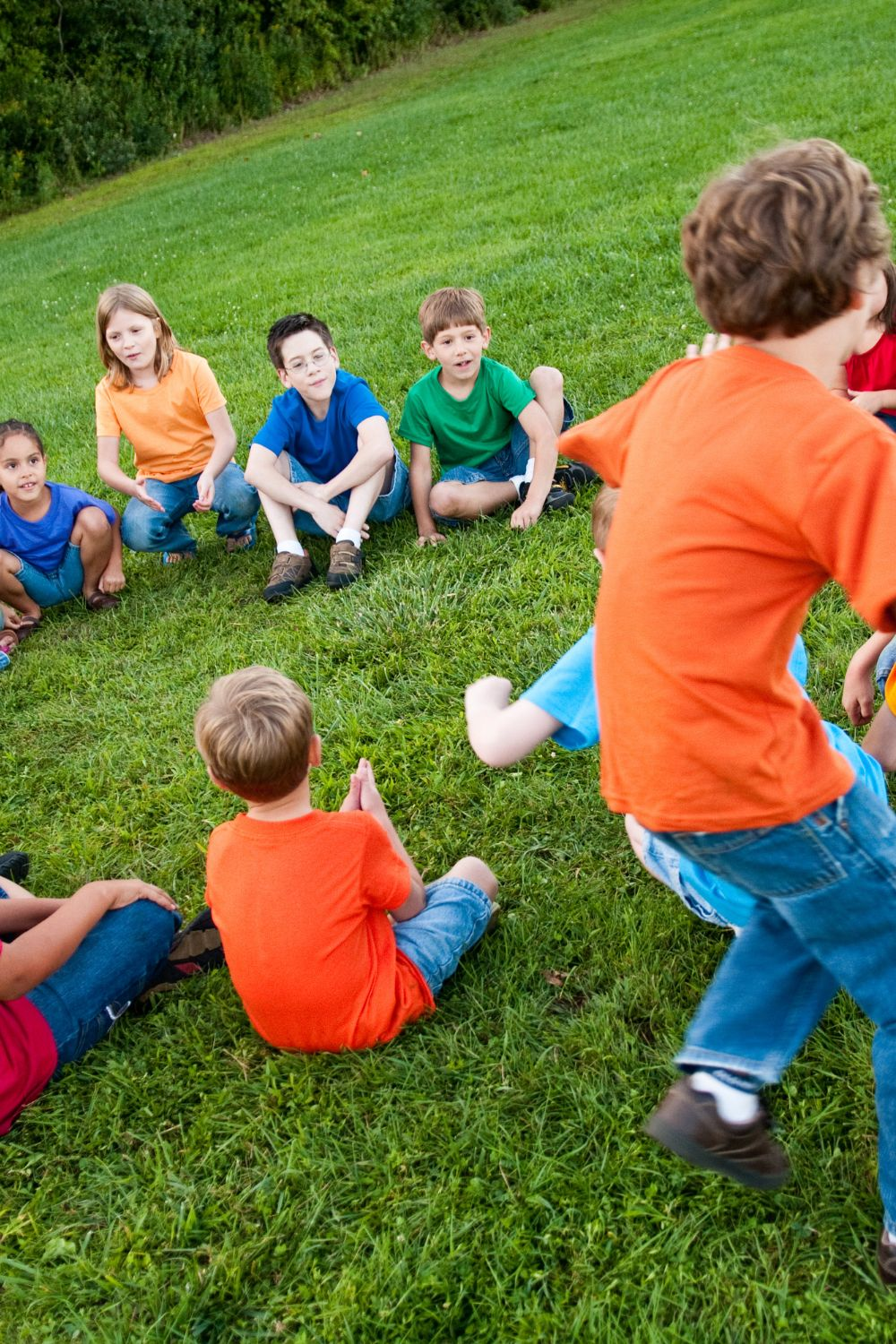 Duck Duck Goose - Kids party game ideas