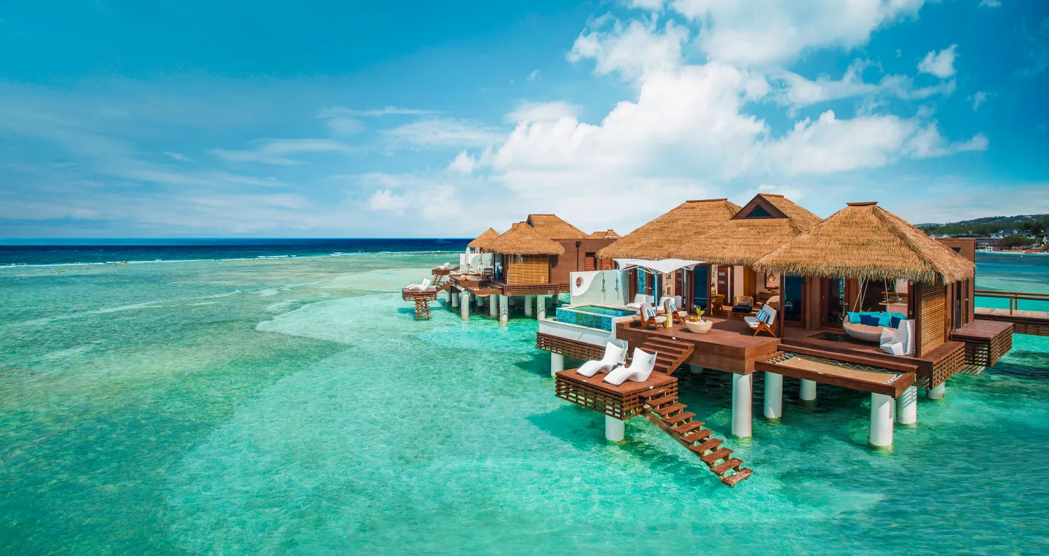 Image Sourced From: https://www.sandals.com/royal-caribbean/rooms-suites/
