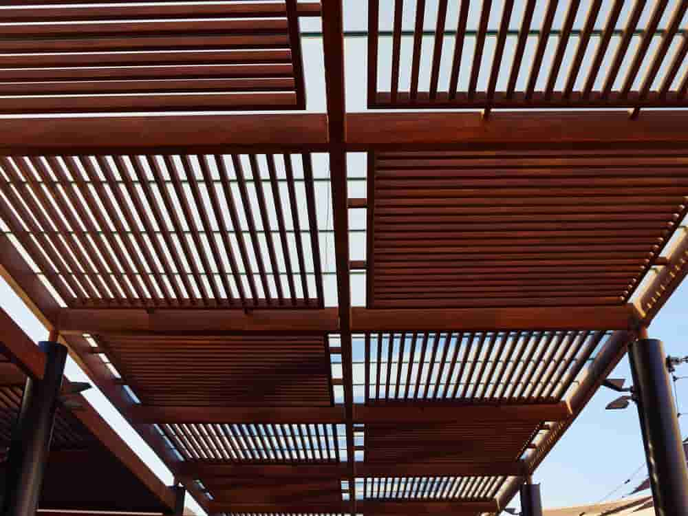 Image alt text: How much does louvered pergola cost.