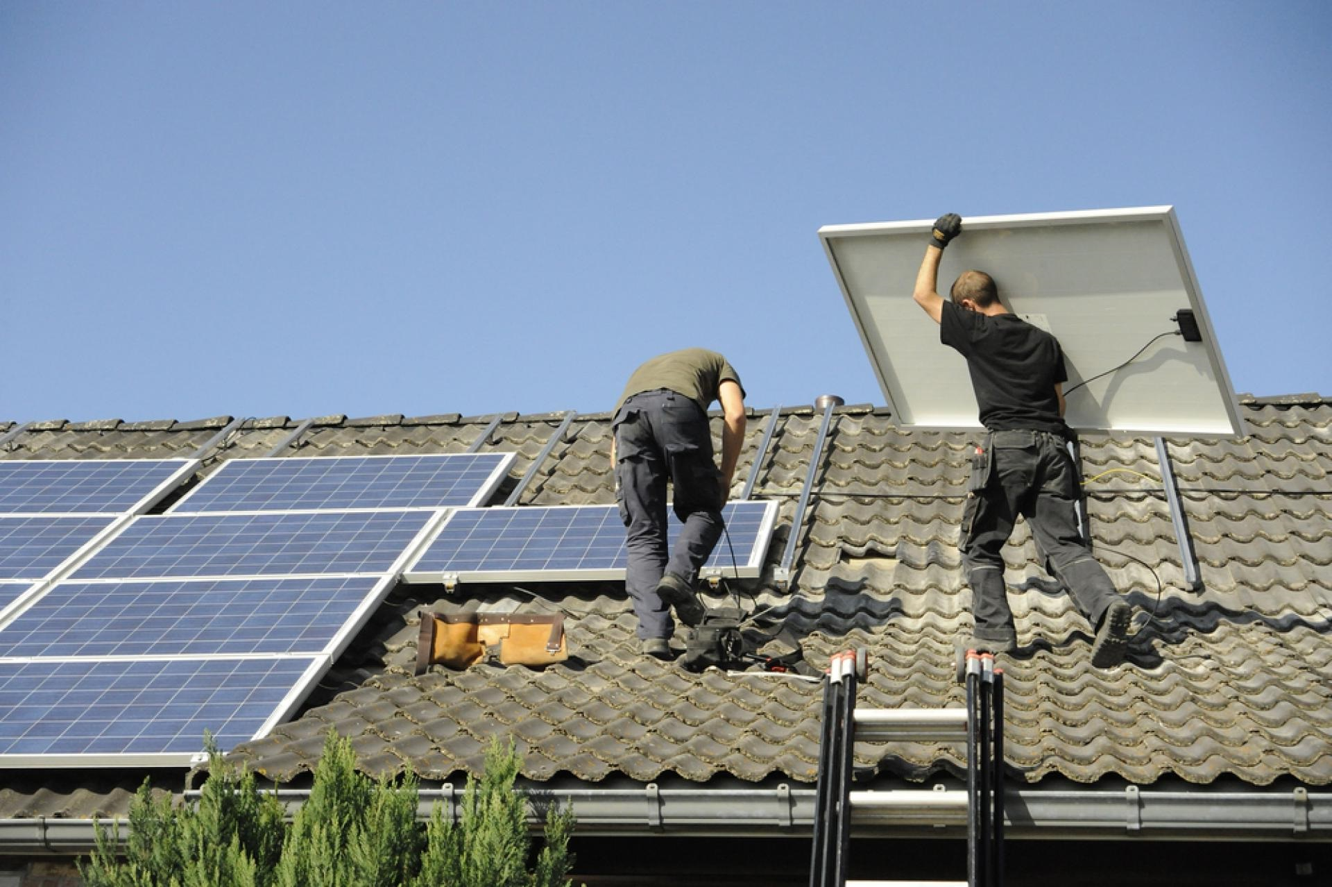 Zonnepanelen laten installeren