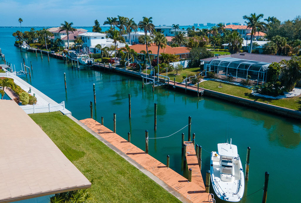 Country Club Shores Longboat Key Florida - Deepwater Canals Private Boat Dock