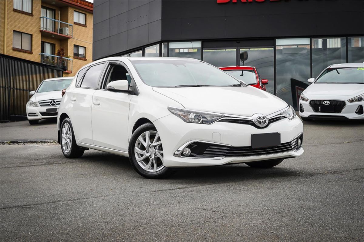 Image for 2018 Toyota Corolla Hatchback Ascent Sport ZRE182R 0