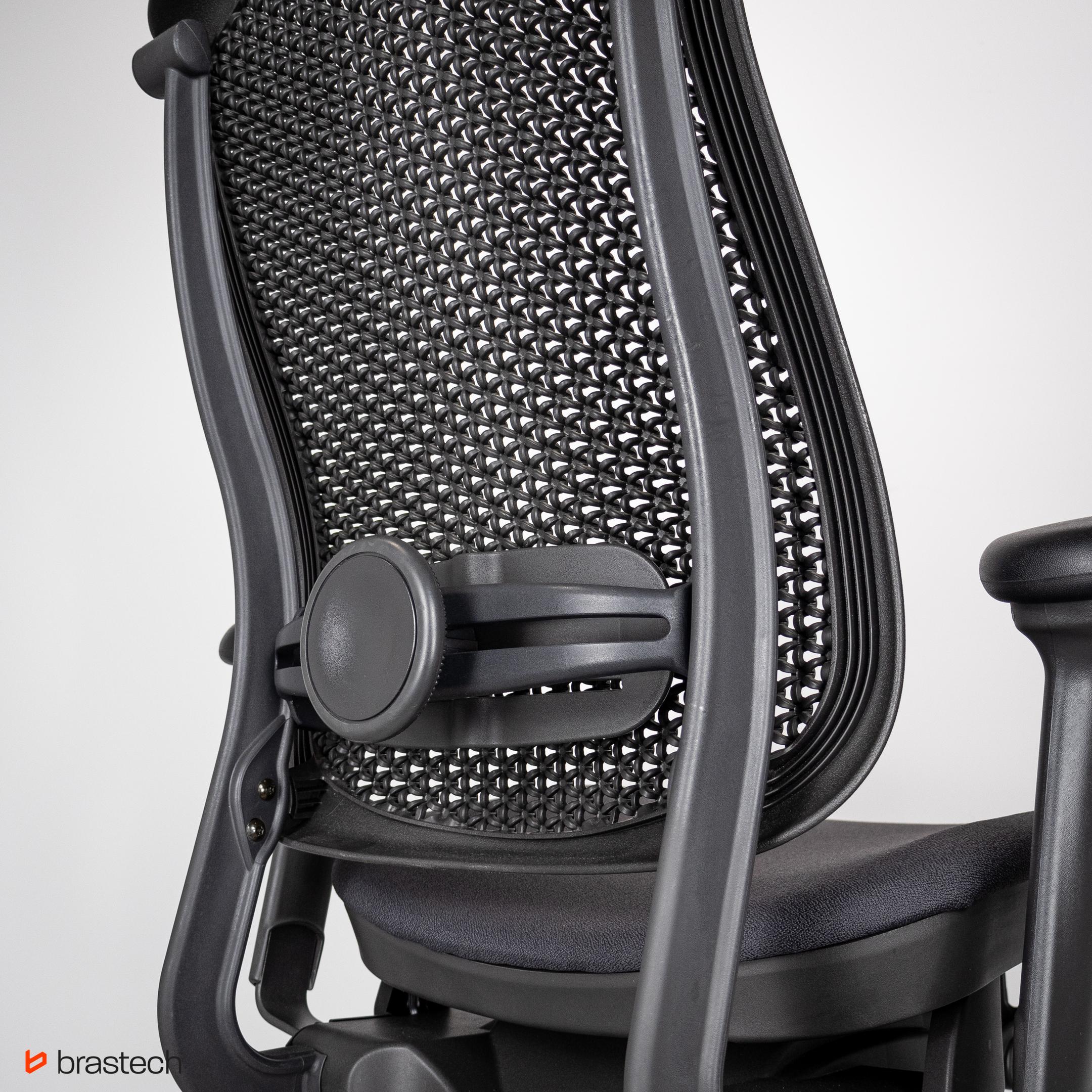 Ranking foteli biurowych 1000–1600 zł – jaki fotel ergonomiczny wybrać? 5 Regulacja oparcia w Herman Miller Celle. Źródło: Brastech