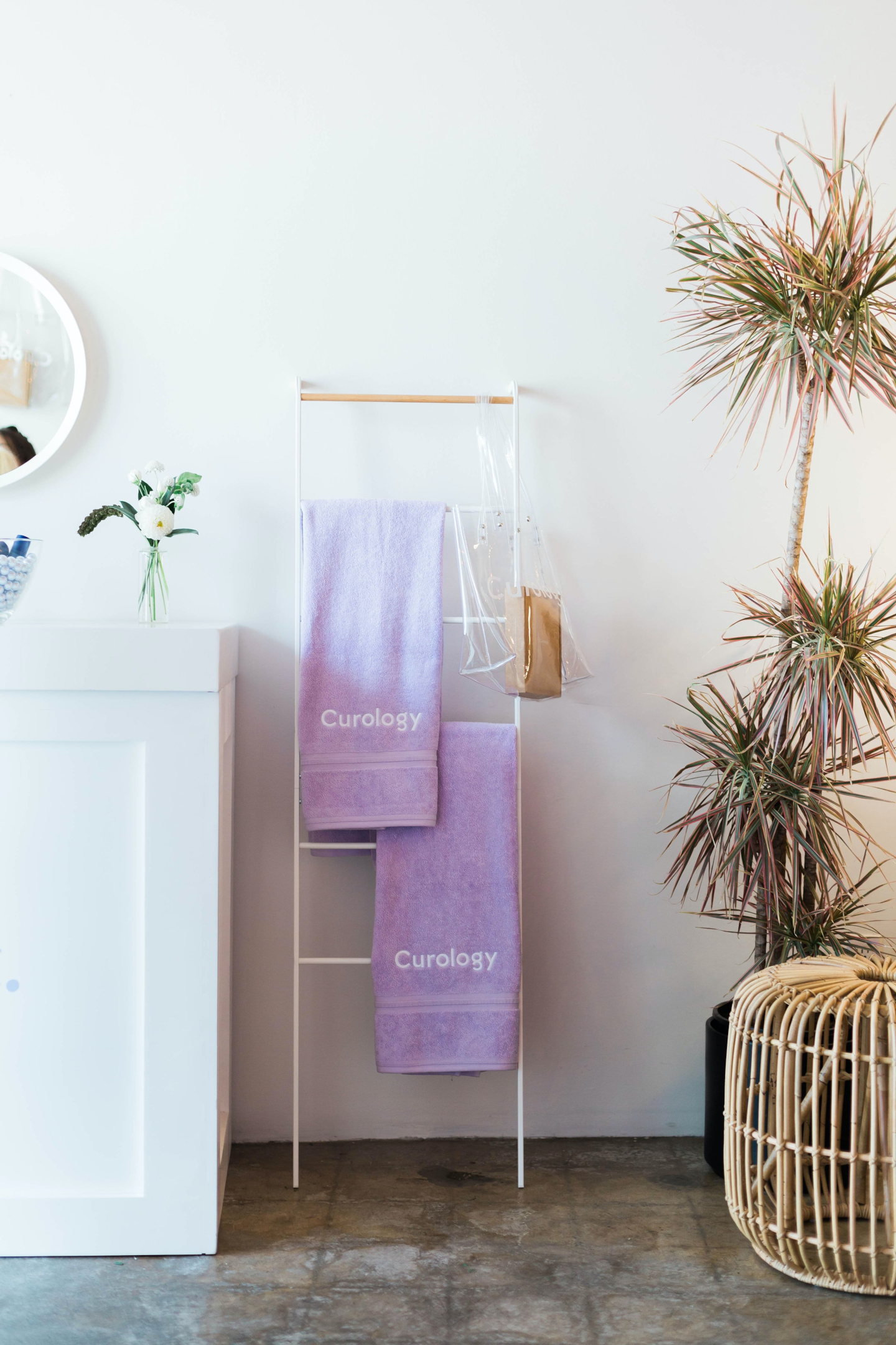 digital lavender Pantone colour institute, colour of the year 2023