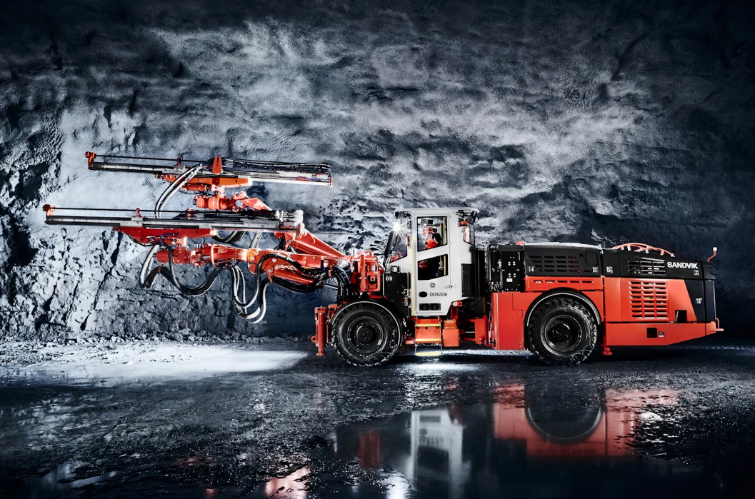 The drilling rig is drilling now