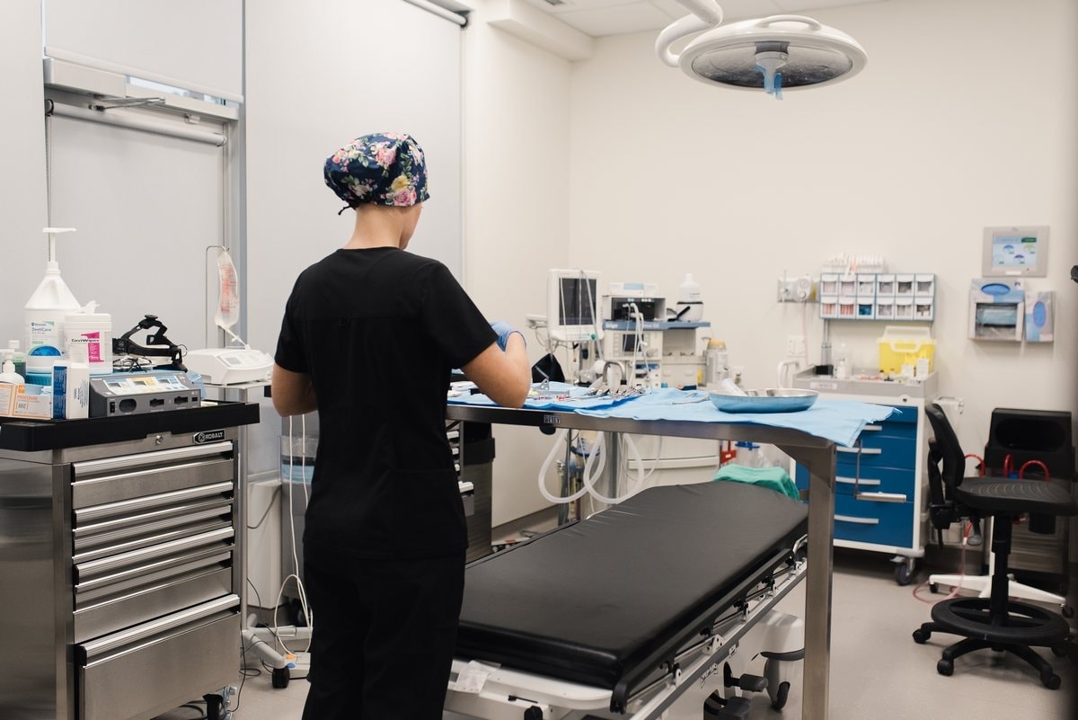 An oral and maxillofacial surgery room set up for wisdom tooth removal