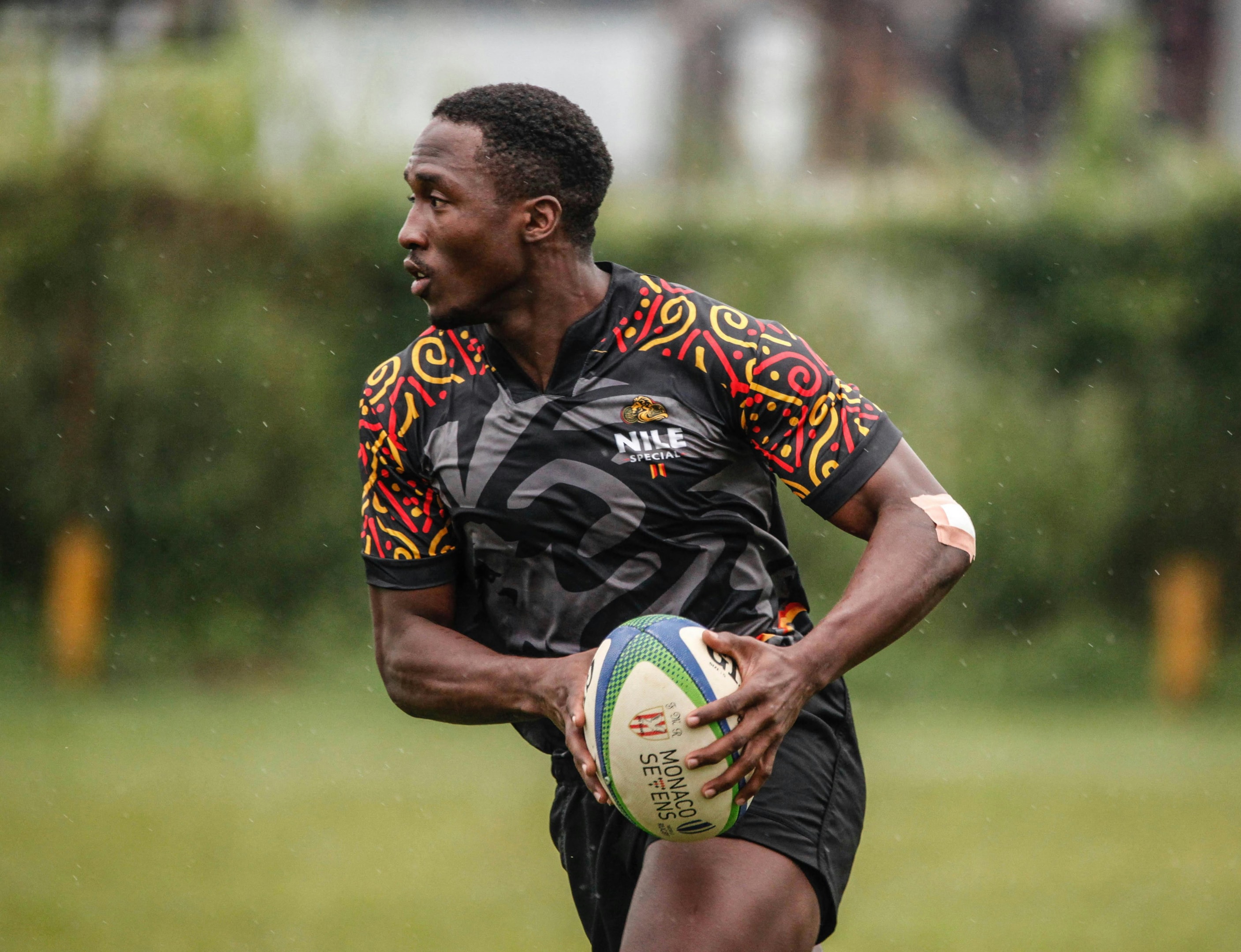 Photo by Hassan  Omar Wamwayi : https://www.pexels.com/photo/ayera-desire-holding-rugby-ball-while-running-12742525/