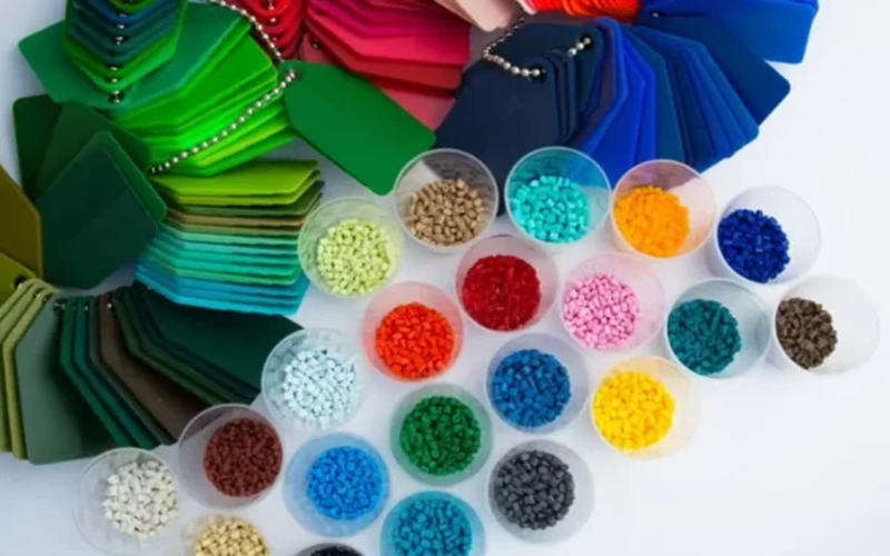 choosing materials for plastic injection molding.