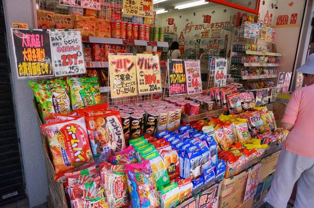 Where to Buy Traditional Japanese Snacks
