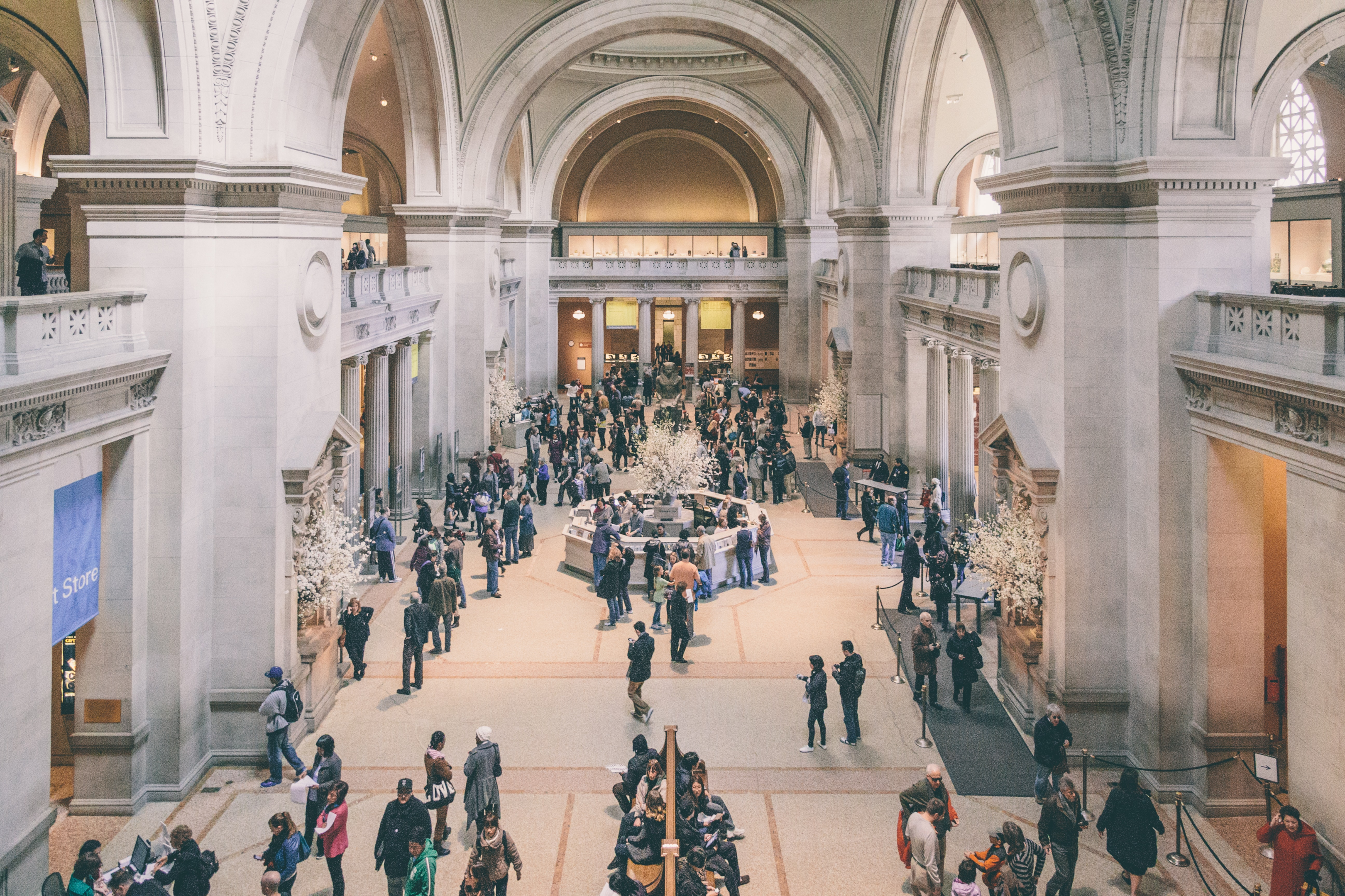 Crowd inside the Metropolitan Museum of Art