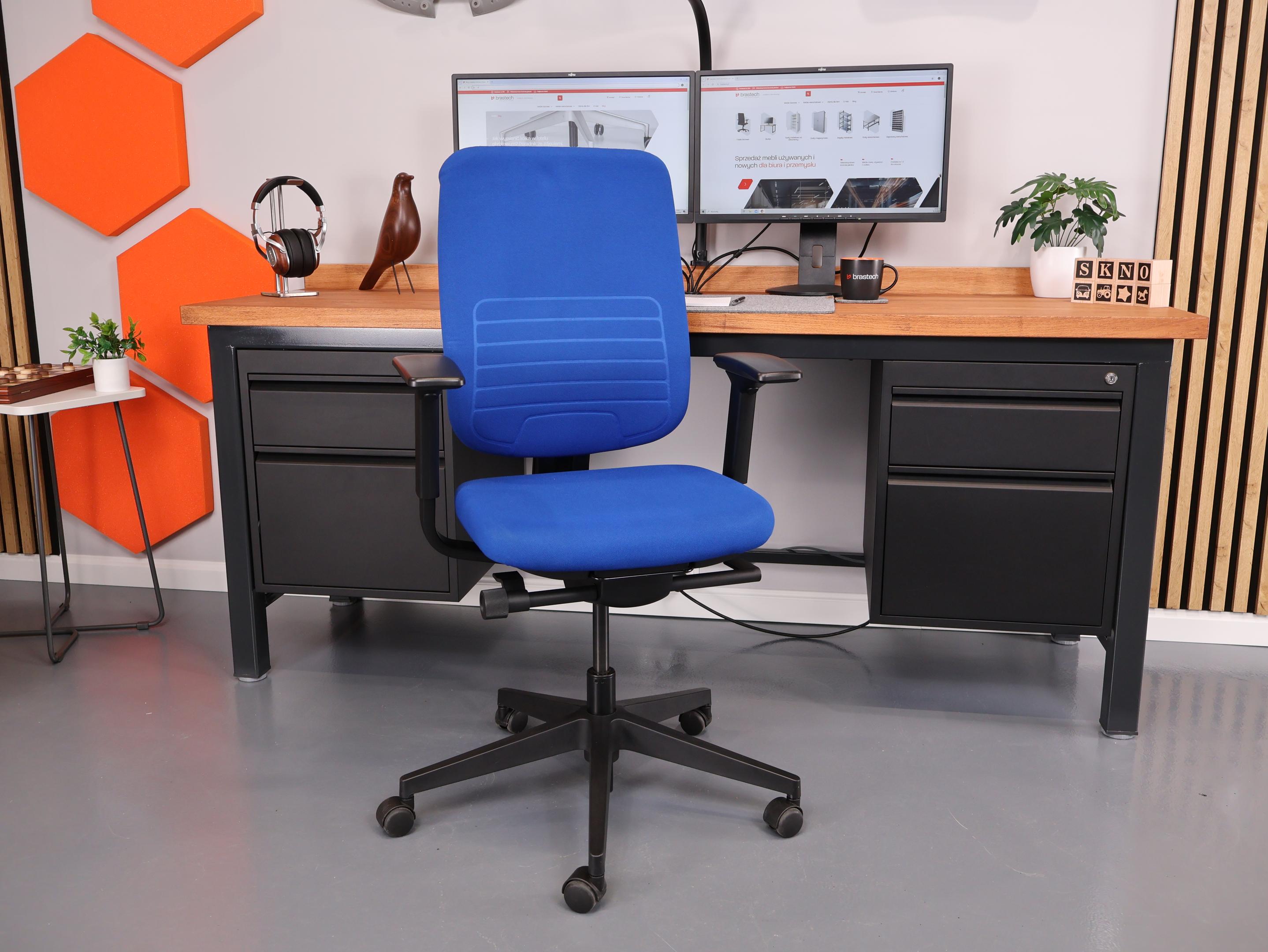 Jak wybrać fotel biurowy? Odpowiadamy na 10 najczęstszych pytań klientów 6 Budżetowy Steelcase. Źródło: Brastech