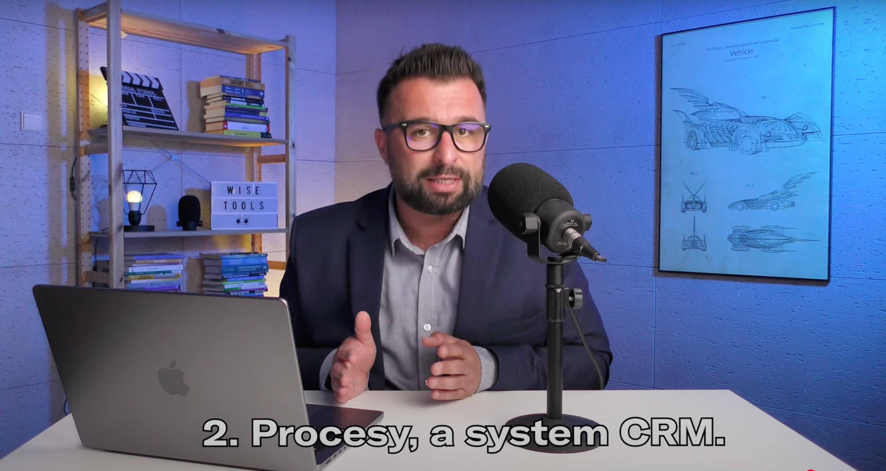 Kadr z YouTube - etapy wdrożenia systemu CRM i analiza przedwdrożeniowa