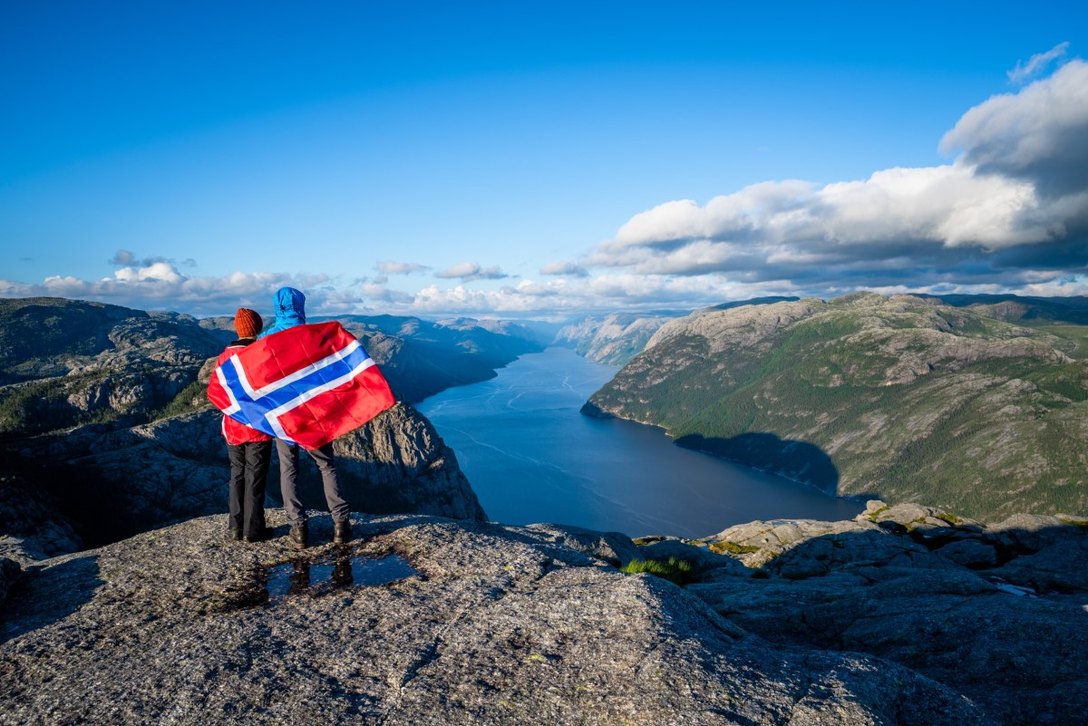 Jakie-są-korzyści-z-wyjazdu-do-pracy-do-Norwegii